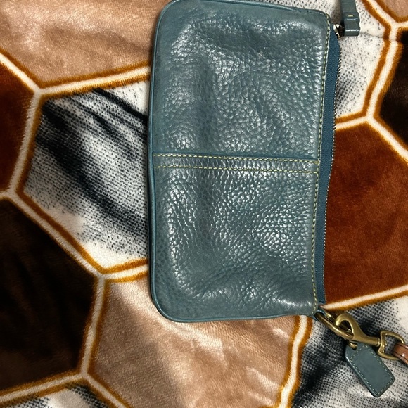 Coach Vintage Teal Leather Wristlet with Gold Accent - Picture 6 of 7